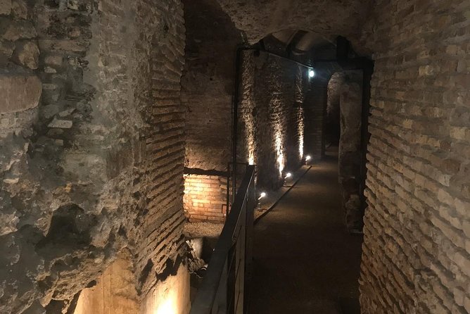 Navona Square and Ecole Francaise Underground Ticket - Using the audio tour well (and when you might miss a live guide)