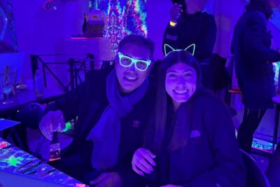 Neon Art Painting Experience in Immersive Studio (No Stop Wine) - What the 7:00 pm Neon Painting Party Feels Like