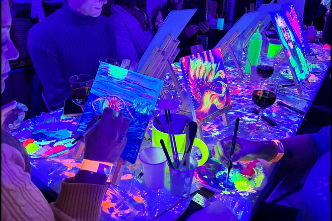 Neon Art Painting Experience in Immersive Studio (No Stop Wine) - Who This Experience Suits Best