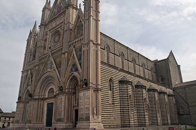 Orvieto and Civita di Bagnoregio from Rome Private Day Tour - Civita di Bagnoregio: Walking to the Dying City