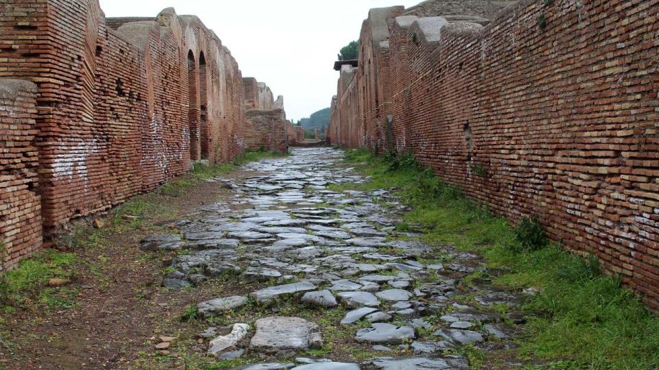 Ostia Antica Small Group Tour - Key things you’ll notice on this Ostia Antica tour