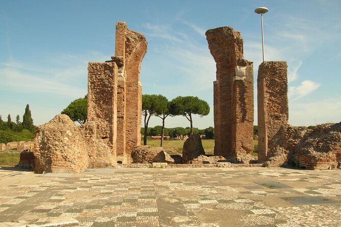 Ostia Antica - We give emotions - Entering the archaeological site and learning the city’s street grid