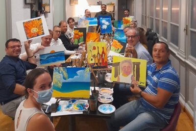 Paint n’ Sip in Rome: Unlimited Wine & Pizza in Piazza Navona - Your 2-hour painting flow at Vineyarts