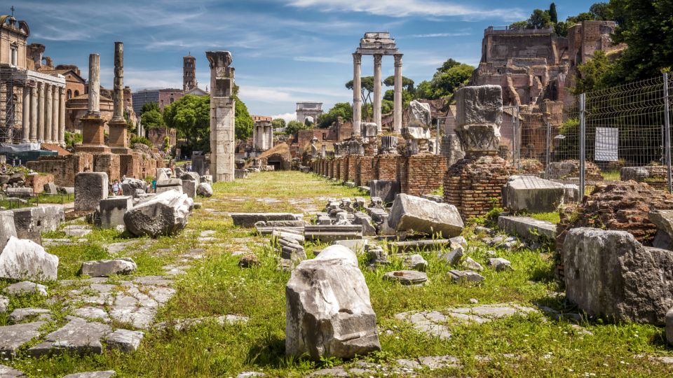 Palatine Hill and Roman Forum Tour with Fast-Track Entrance - What the tour pace feels like in real life