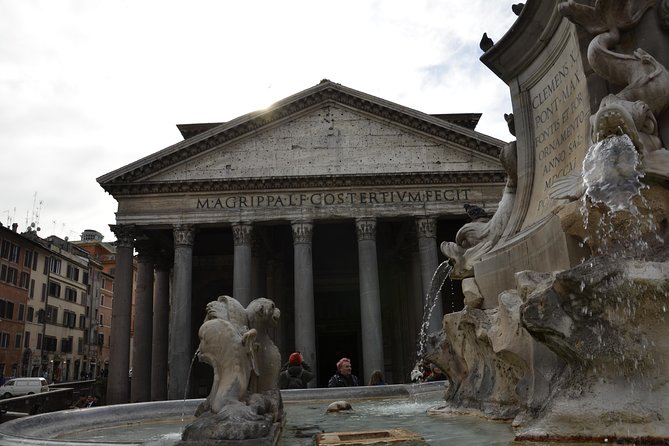 Pantheon Elite Guided Tour - Rome's Iconic Ancient Temple - Headsets and crowd noise: the practical value of audio support