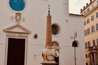 Pantheon Private Guided Tour - Rome's Iconic Ancient Temple - Entering the Pantheon with context (not just awe)