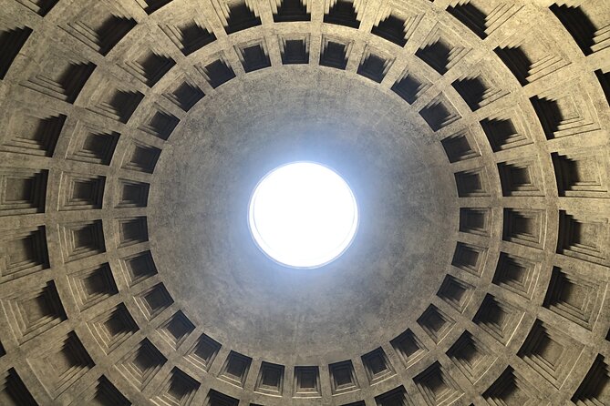 Pantheon Private Guided Tour with Skip the Line Ticket - Stop 1: Exterior orientation at the Fontana del Pantheon