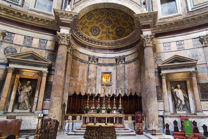 Pantheon: Semi-private Guided Tour with Entry Ticket - Who this tour suits best (and who might not need it)