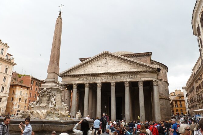 Pantheon Small Group Tour with Skip-The-Line Entry - Inside the Pantheon: Engineering First, Then the Tombs