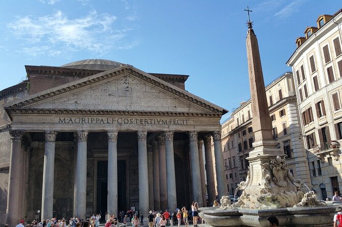 Pantheon, Trevi Fountain and Caravaggio tour with virtual guide - Sant’Ignazio di Loyola and Andrea Pozzo: a ceiling that plays tricks