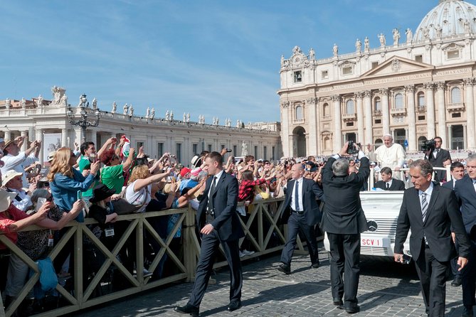 Papal Audience with Pope Leo XIV and Expert Local Guide - Price and value: what you’re really paying for