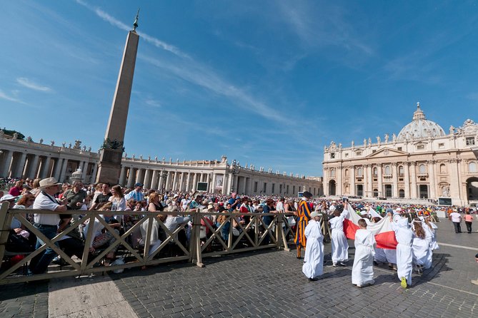 Papal Audience with Pope Leo XIV and Expert Local Guide - Pope Leo XIV: history in motion, not just a statue