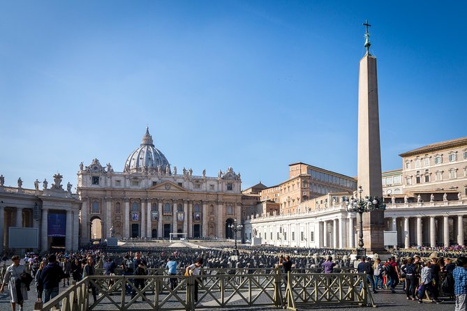 Papal Audience with Pope Leo XIV and Expert Local Guide - Practical tips: heat, rain, and what to bring