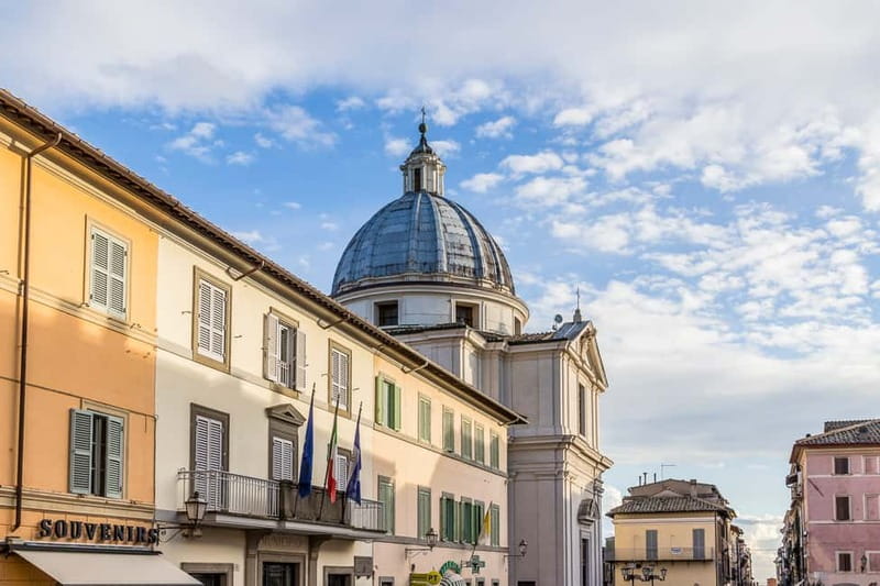 Papal Palace and Secret Garden Ticket and Audio Guide - Papal Palace of Castel Gandolfo: why this spot feels different