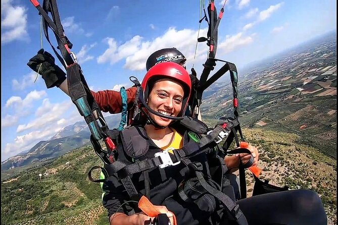Paragliding flight over the Gardens of Ninfa - Landing, debrief, and getting your flight video on your smartphone