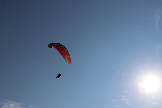 Paragliding flight over the Gardens of Ninfa - Getting there: meeting near Viale della Stazione and Norba parking