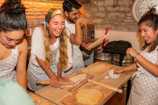 Pasta and Tiramisu Cooking Class Near the Colosseum - Small-group size (max 15): why it matters for learning