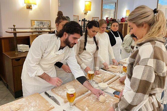 Pasta Cooking Class with Pesto Sauce Making in Rome City Center - Drinks and dinner timing: limoncello with your work