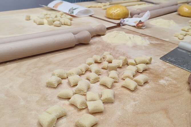 Pasta experience near San Pietro - Rome Fresh Pasta Lessons Near St. Peter’s Square