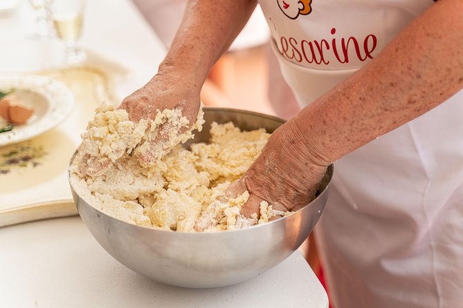 Pasta & Tiramisu Class at a Local's Home in Rome - Key Things That Make This Class Worth Your Time