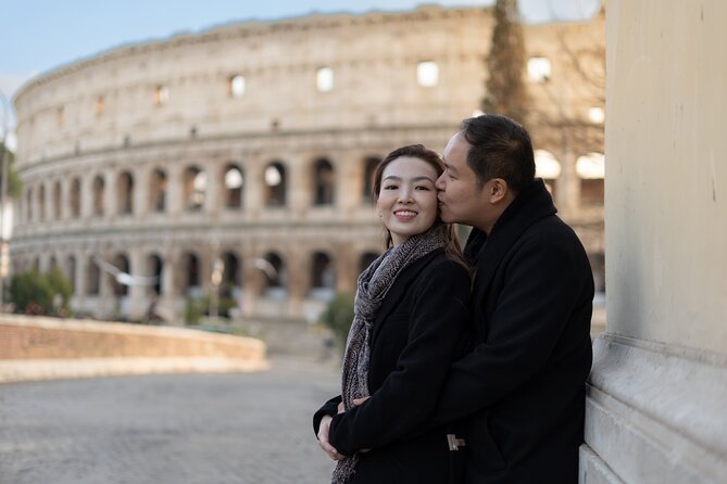 Personalized Photoshoot Outside the Colosseum - Posing Guidance: How the Photographer Helps You Look Natural