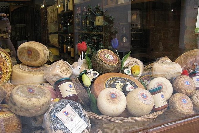 Pienza and Montepulciano by Tuscan Hills from Rome Private Tour - Who Should Book This Pienza and Montepulciano Day Trip