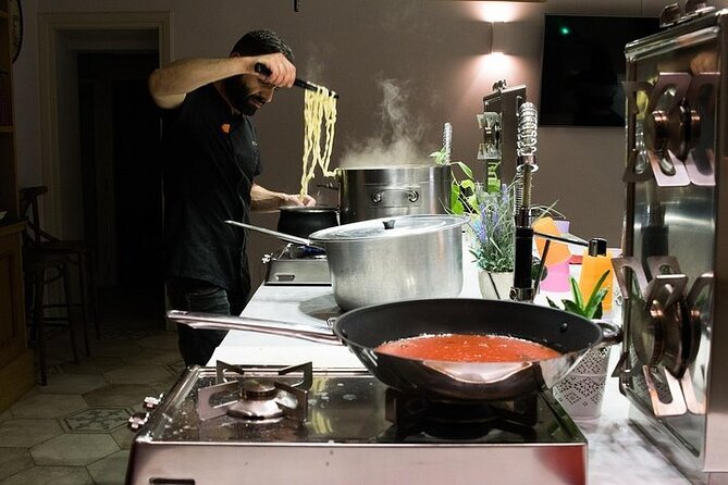 Pizza and Gelato Making Class in the Heart of Rome - The oven moment and your two-course dinner with wine