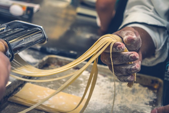 Pizza, Pasta and Tiramisù Cooking Class with Chef in Rome - Via in Arcione meet-up: quick to find, worth arriving early