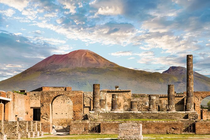 Pompeii and Mount Vesuvius Day Trip from Rome with Pizza Lunch - A long-day plan that actually makes sense