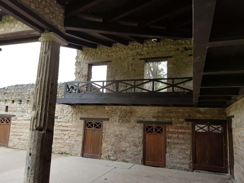 Pompeii: Entry Ticket w/ Guide and Transfers or Audio Guide - Baths, Bakeries, and Shops: How Roman Days Worked