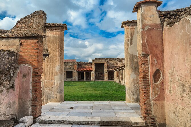 Pompeii guided group tour from Rome - Pompeii From Rome Without the Overnight Stress