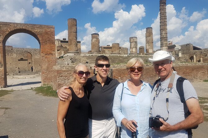 Pompeii ruins and Archaeological Museum private tour from Rome - Rome to Pompeii: the point of the private car