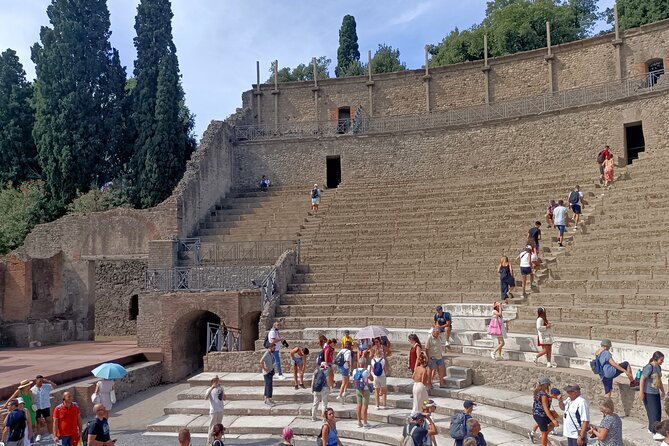 Pompeii ruins and Archaeological Museum private tour from Rome - The drive to Naples: why you shouldn’t skip the museum