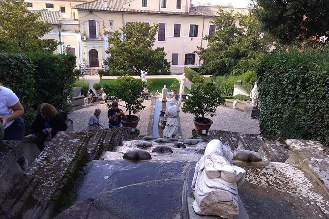 Prince for a day, Colonna Palace complete tour, package price - Your guide, questions, and hearing clearly with headsets