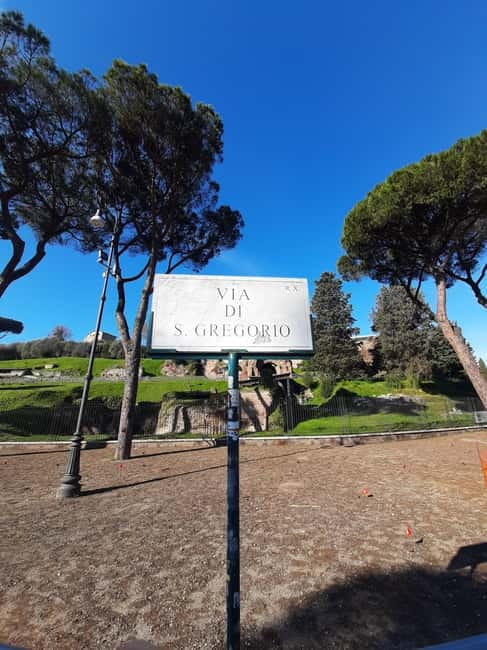 Private 1.5-Hour Family-Friendly Tour of the Colosseum - Key things to know before you go