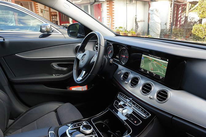 Private Arrival Transfer: Rome Ciampino Airport to Hotel - Rome Ciampino Airport to Hotel: the point of a private transfer