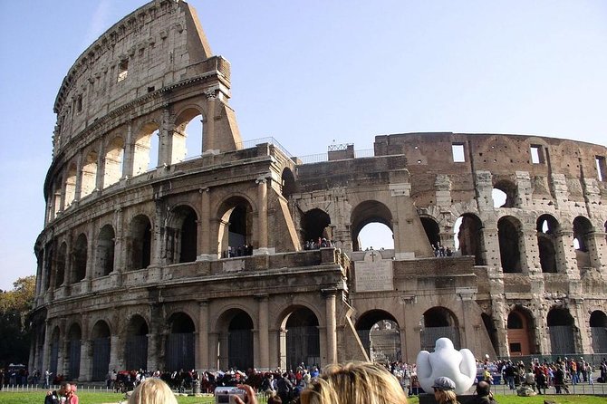 Private City Tour 4 hours in Rome with Hotel Pick-Up - Trevi Fountain: built for a guided look at a top sight