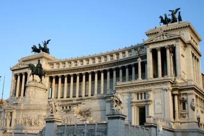 Private City Tour 4 hours in Rome with Hotel Pick-Up - Piazza Navona: first stop, quick orientation, easy start