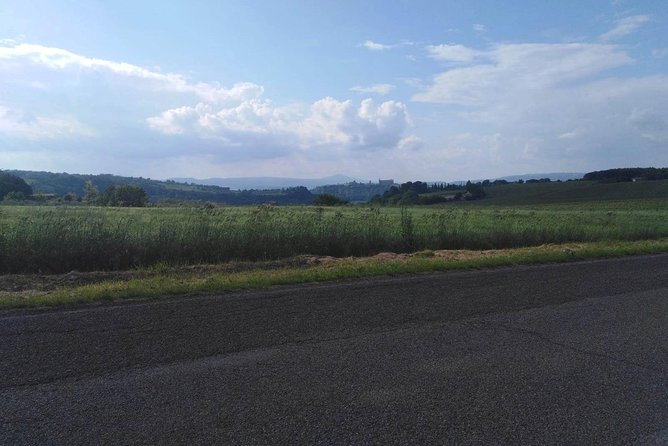 PRIVATE Civita di Bagnoregio and Orvieto Wine Tasting -Ebike tour - Rome to the Tiber Valley: how the day really starts