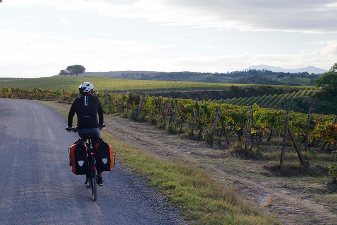 PRIVATE Civita di Bagnoregio and Orvieto Wine Tasting -Ebike tour - The ride to Orvieto: why you should expect climbs, even on e-bikes