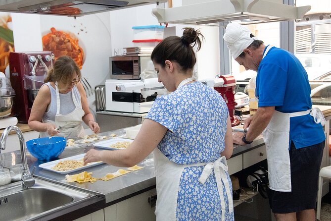 Private Cooking Classes in Rome! - Tomato Sauce and Cacio e Pepe: Two Classics, One Lesson Plan