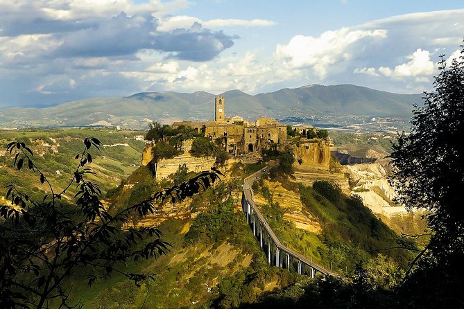 Private Day Trip from Rome to Orvieto and Civita di Bagnoregio - Civita di Bagnoregio: The Hilltop “Island” Built on Erosion