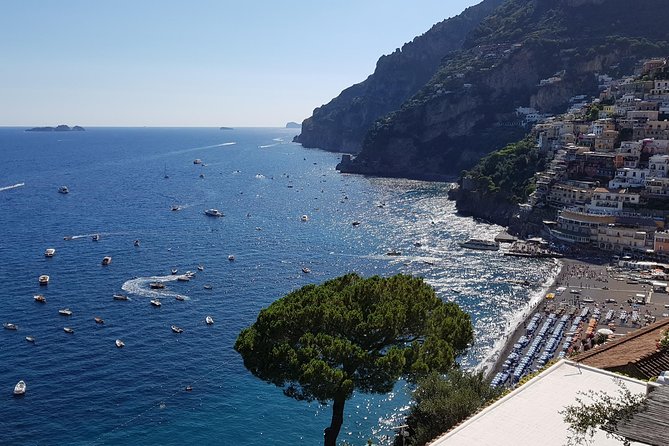 Private daytour medieval castles from Civitavecchia port - Rolando’s Pickup and the Van Reality Check