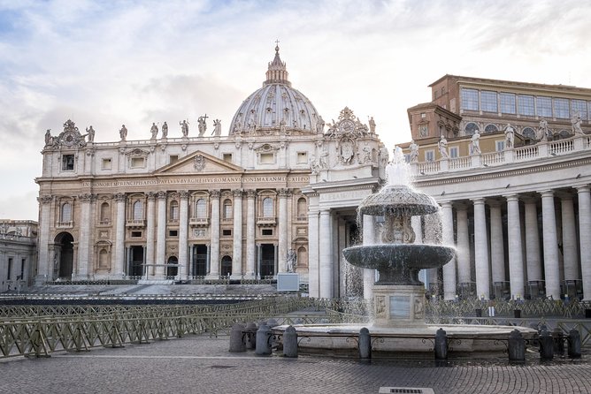Private Early Morning Vatican Tour With St. Peter's Basilica - Guides and personalities: why it matters more than you think