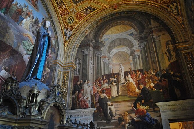 Private Experience: Sistine Chapel , Vatican Museums & St.Peters Basilica - St. Peter’s Basilica: La Pieta and the grand Bernini moments