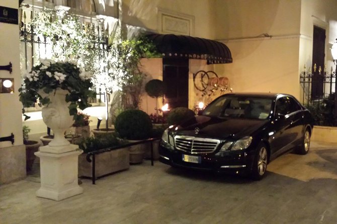 Private Fiumicino Airport Transfer to Rome: Luxury Chauffeur Van - The 35–45 Minute Luxury Ride Into Rome