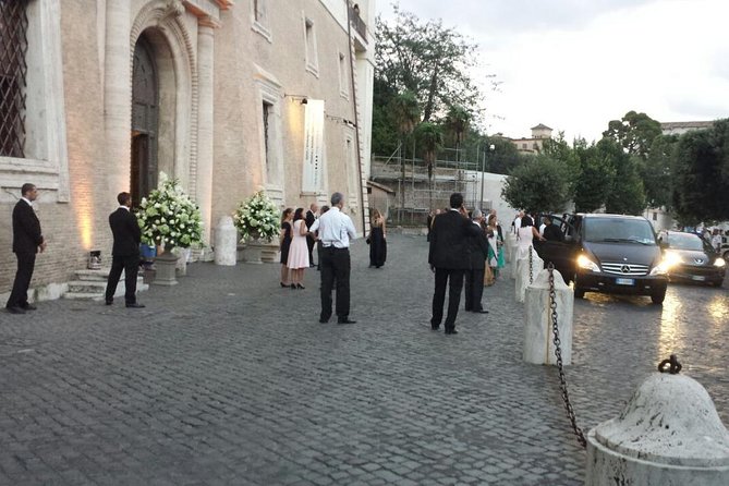 Private Fiumicino Airport Transfer to Rome: Luxury Chauffeur Van - Night Pickups and Extra Stops: Small Fees, Big Timing Impact