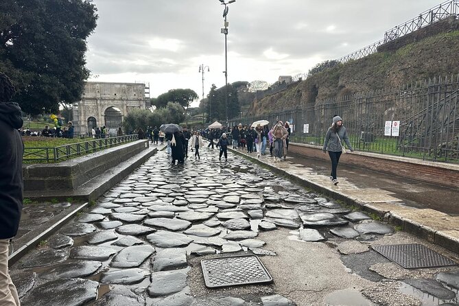 Private Full Guided Tour of Colosseum Roman Forum & Palatine Hill - Stop 2: Roman Forum on the Via Sacra, 30 minutes that actually add meaning