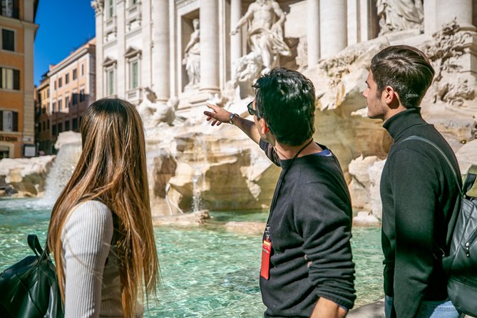 Private Guided Walking Tour of Rome - Getting started at the Via dei Condotti meeting point
