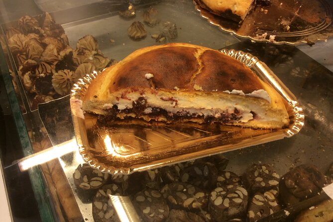 Private Jewish Ghetto Walk and The Influence in Roman Cuisine - Key things you’ll notice on this tour